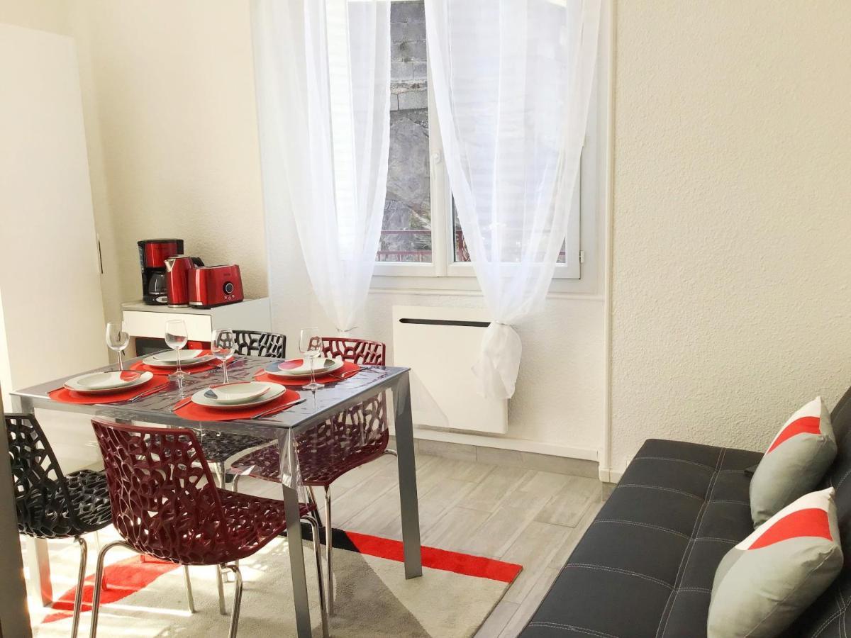 Sun, Parking, Centre , Proche Sanctuaires Appartement