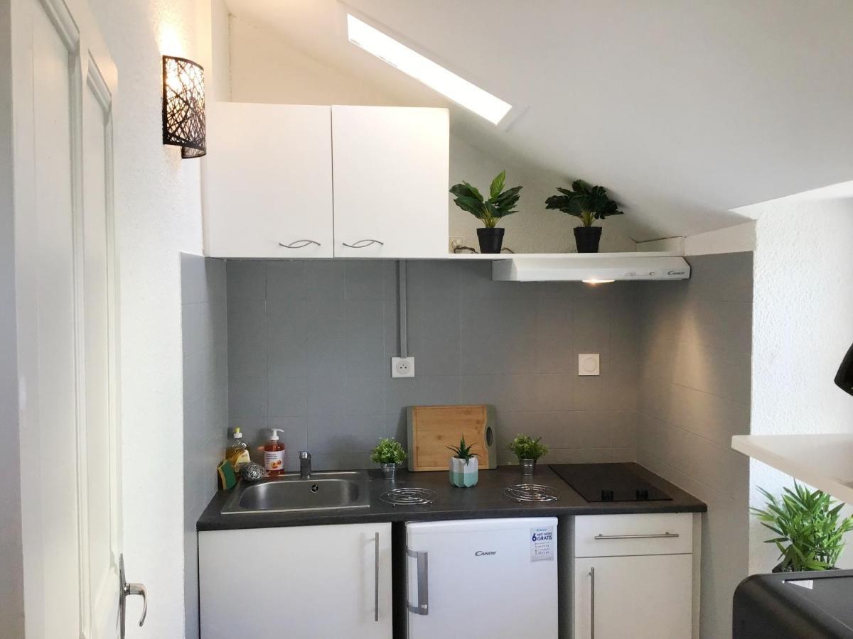 Sun, Parking, Centre , Proche Sanctuaires Appartement